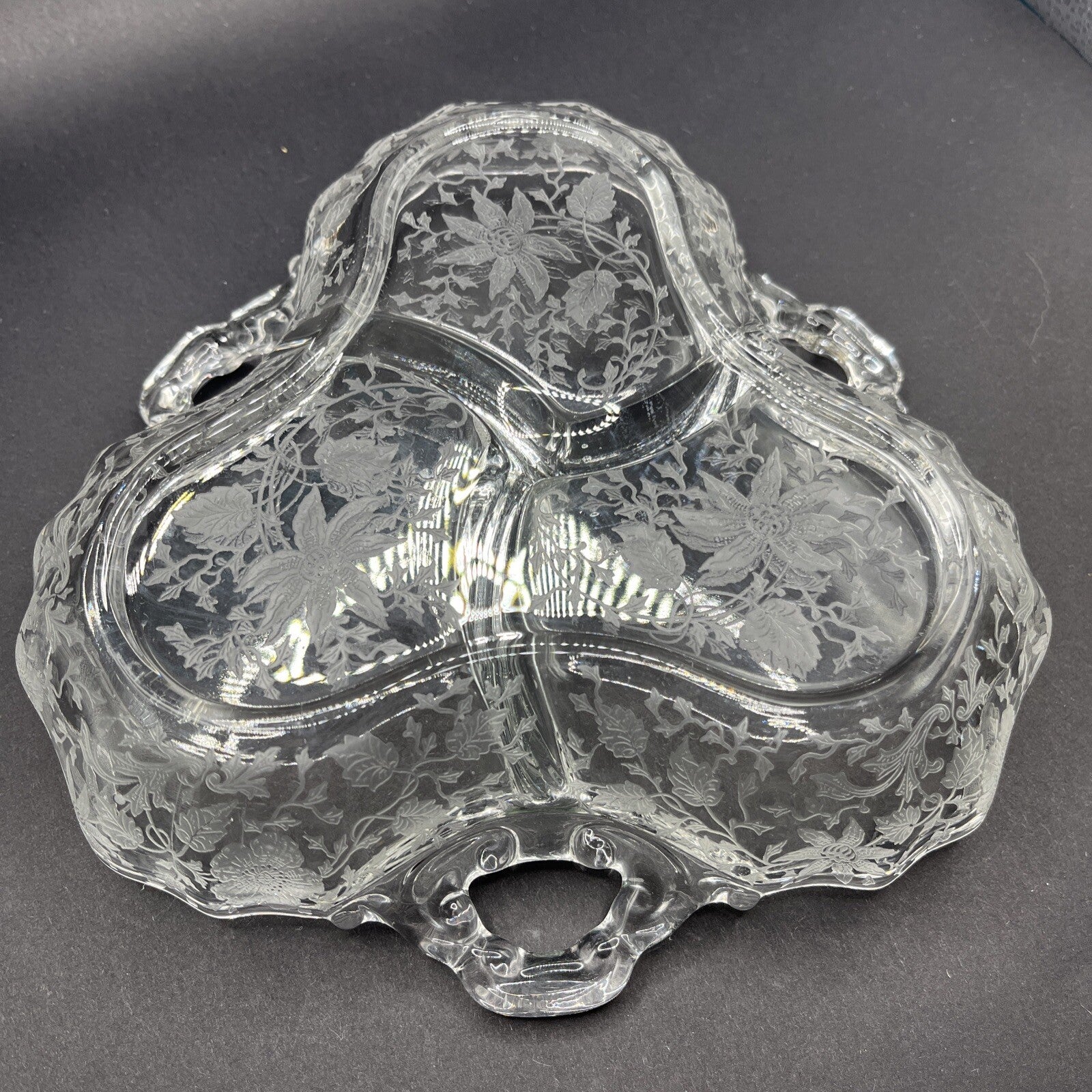 CAMBRIDGE ART GLASS UNIQUE THREE HANDLED THREE PART CANDY DISH