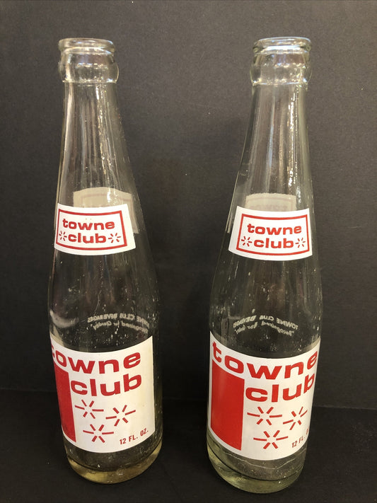 Vintage Towne Club Beverages RED Label  Glass Bottle 12oz Soda Pop Lot of 2