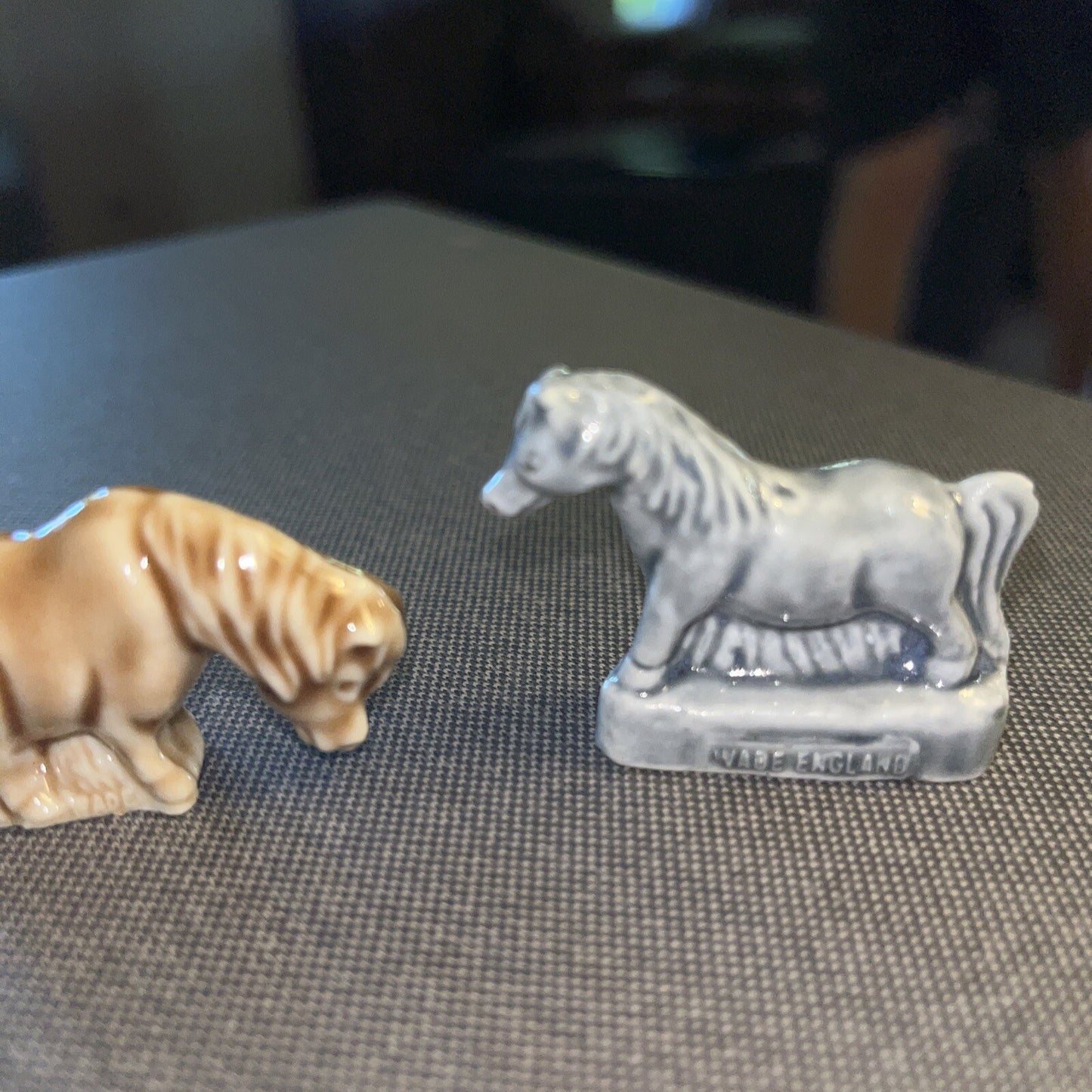 Vintage Wade Whimsie SHETLAND PONY - (2) Family Pets Set   1988 - 89