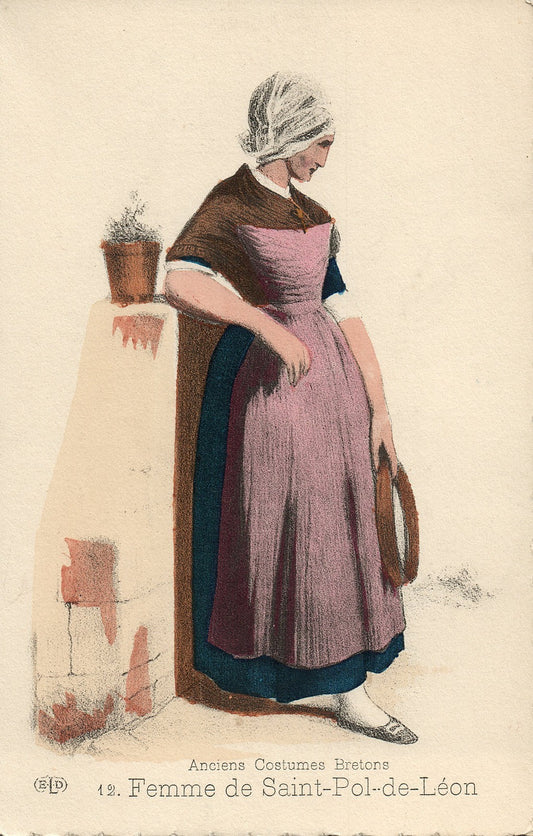 12 Femme de Saint Pol de Leon Anciens Costumes Bretons French France Folklore