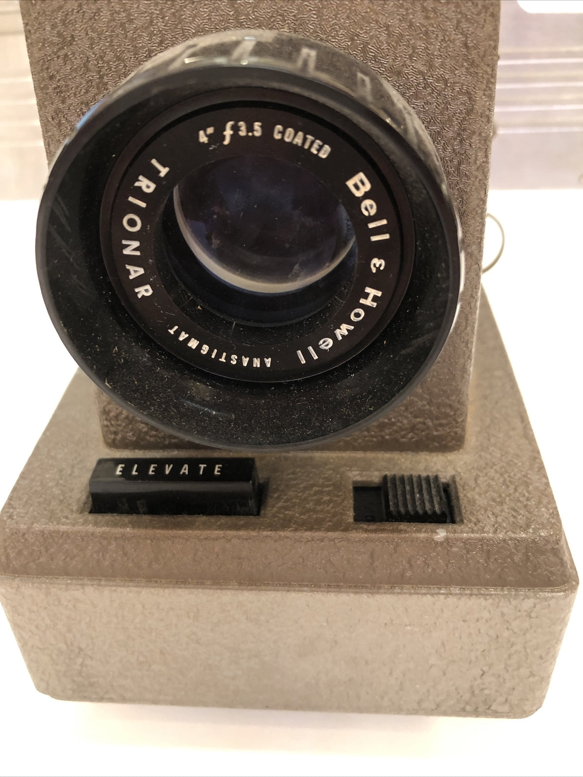 Vintage Bell & Howell Headliner model 707 slide projector 