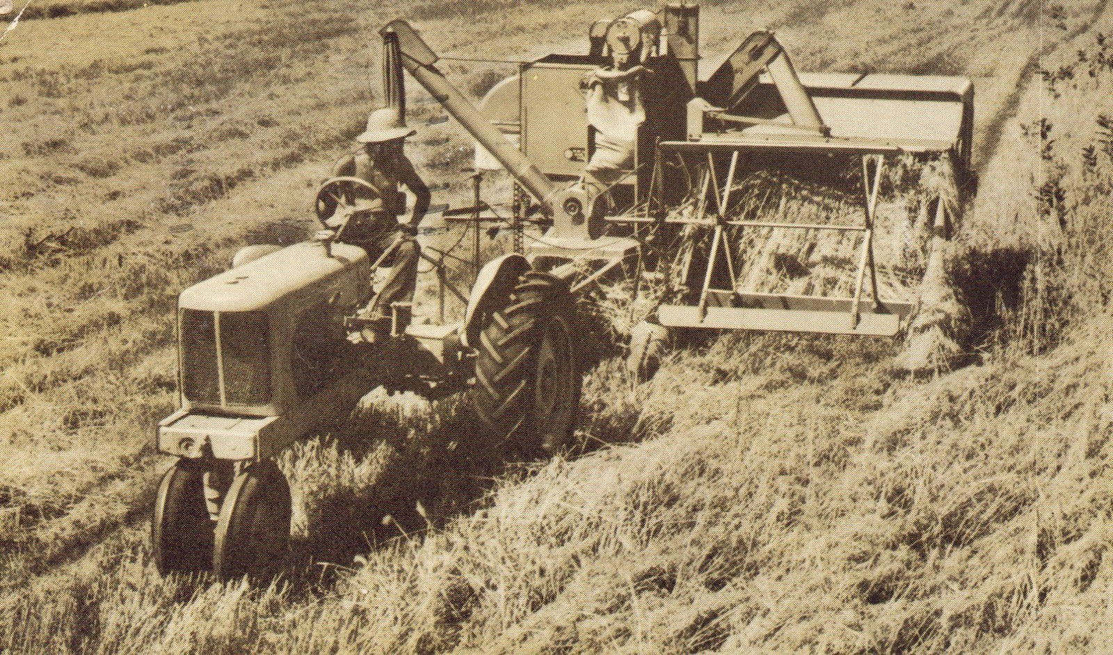 Allis-Chalmers model "60" TRACTOR vintage postcard