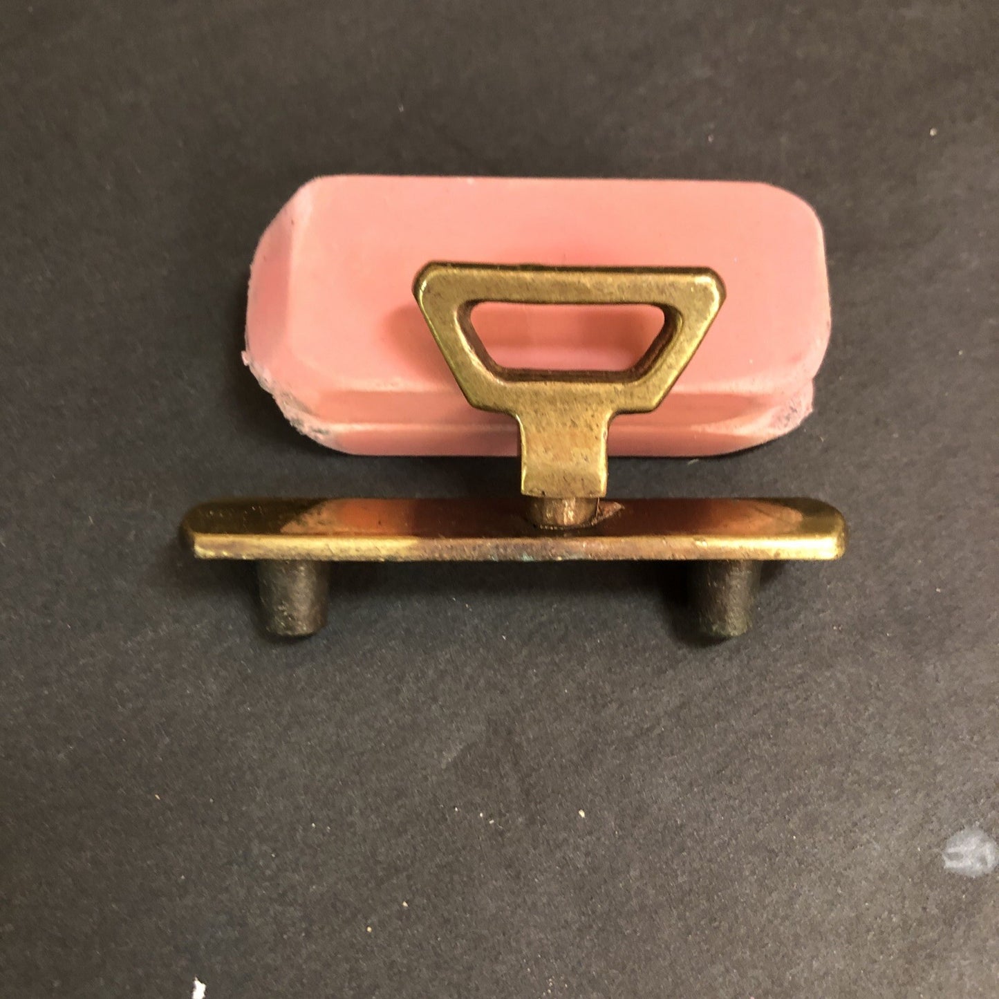 1 Single ANTIQUE BRASS CABINET PULL  K10250