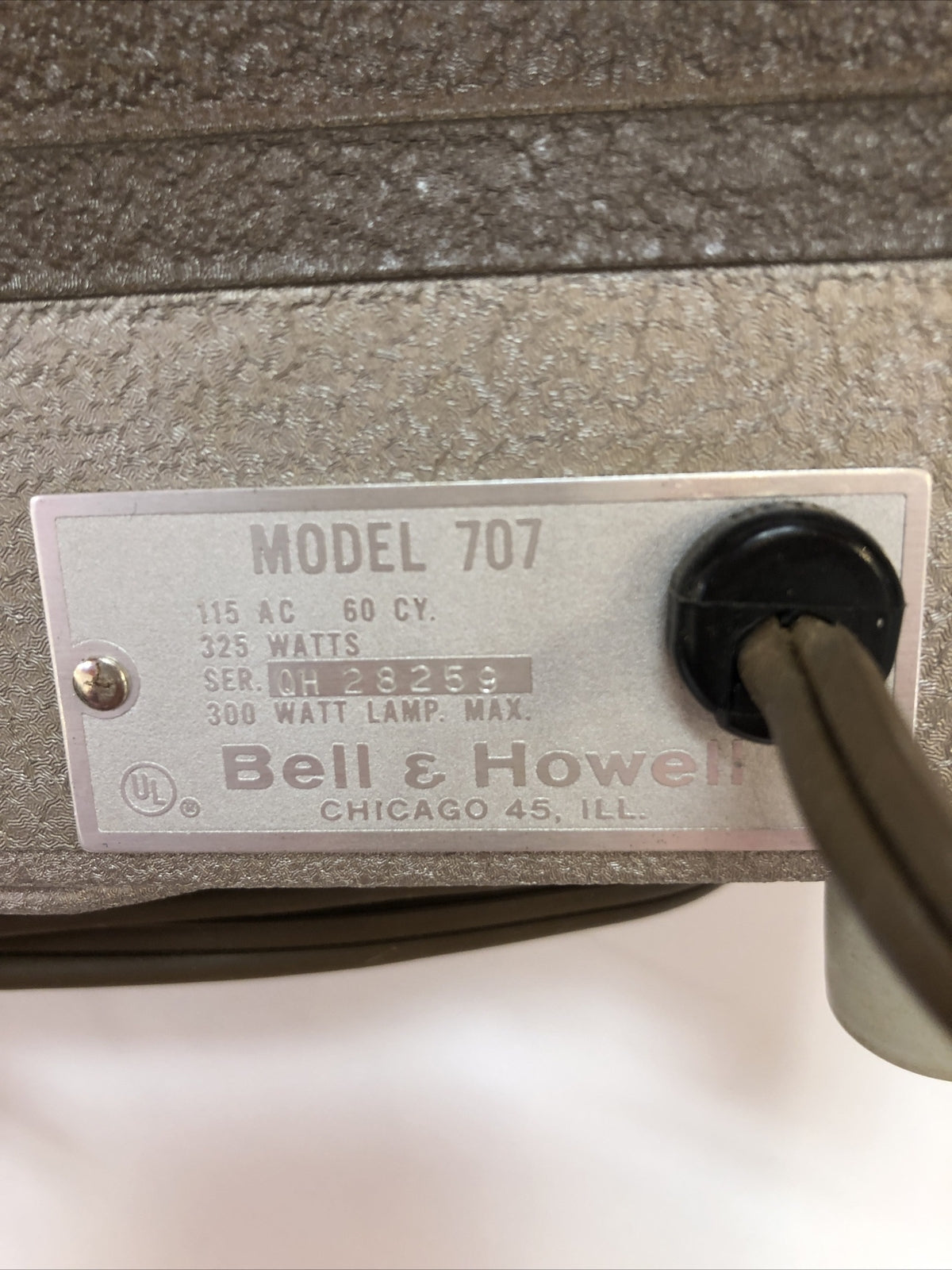 Vintage Bell & Howell Headliner model 707 slide projector 