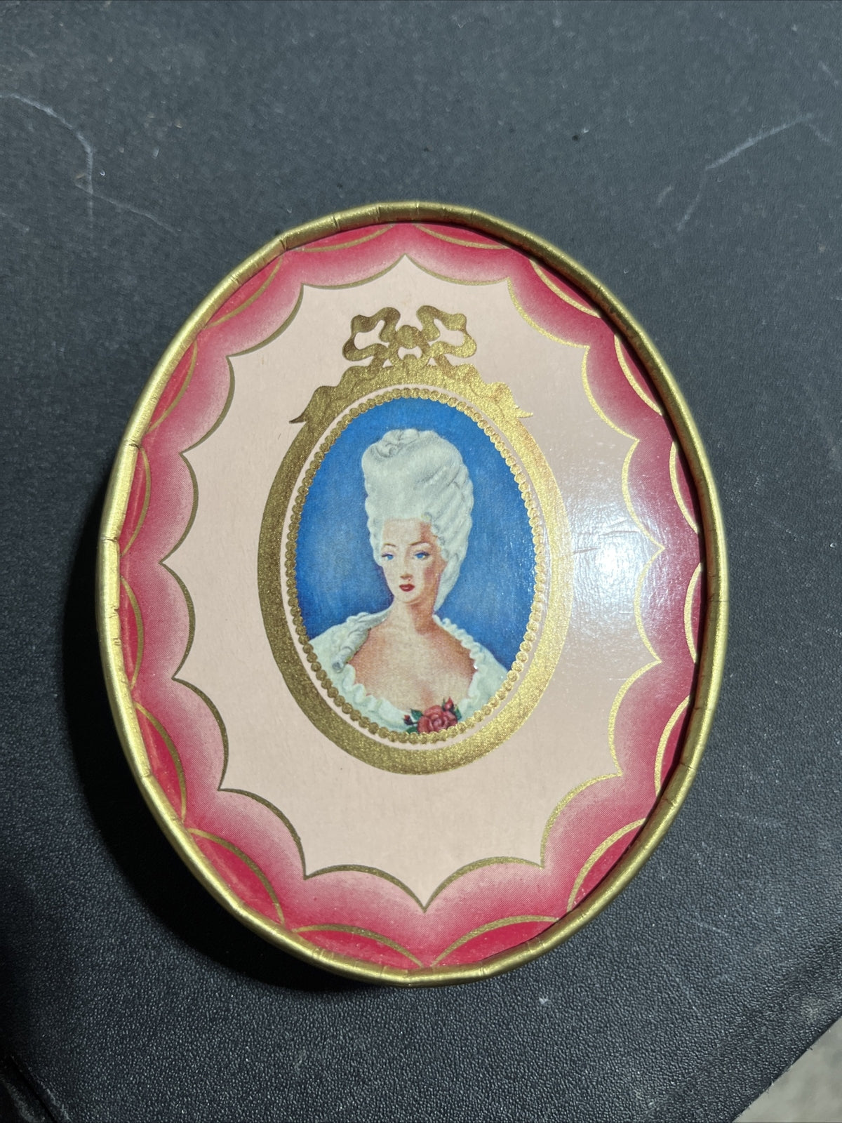 MADAME DU BARRY RICHARD HUDNUT VINTAGE FACE POWDER OVAL BOX