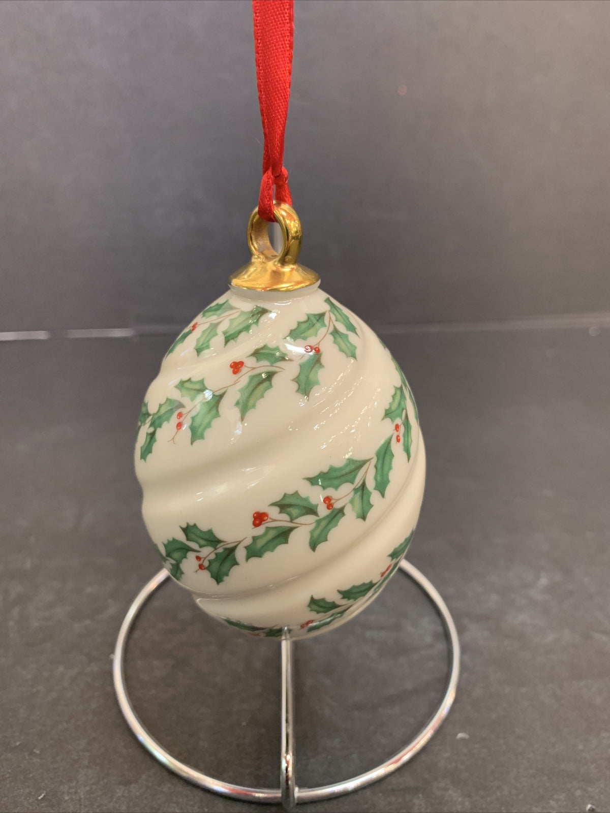 Vintage 1992 Spiral Mistletoe Hanging Ornament