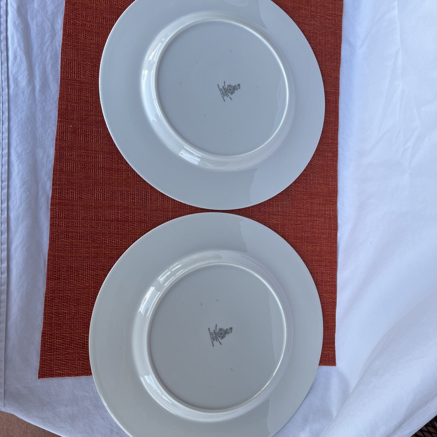 Royal Doulton MIRAMONT 2 Dinner Plates QTC1022 LIGHT USE