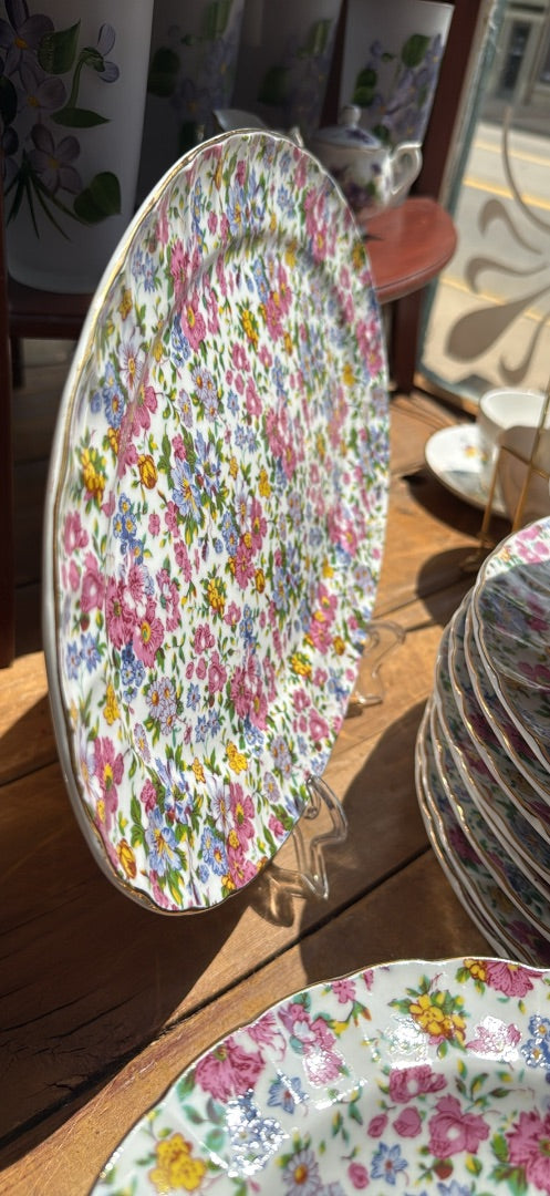 Chintz China set (8)+