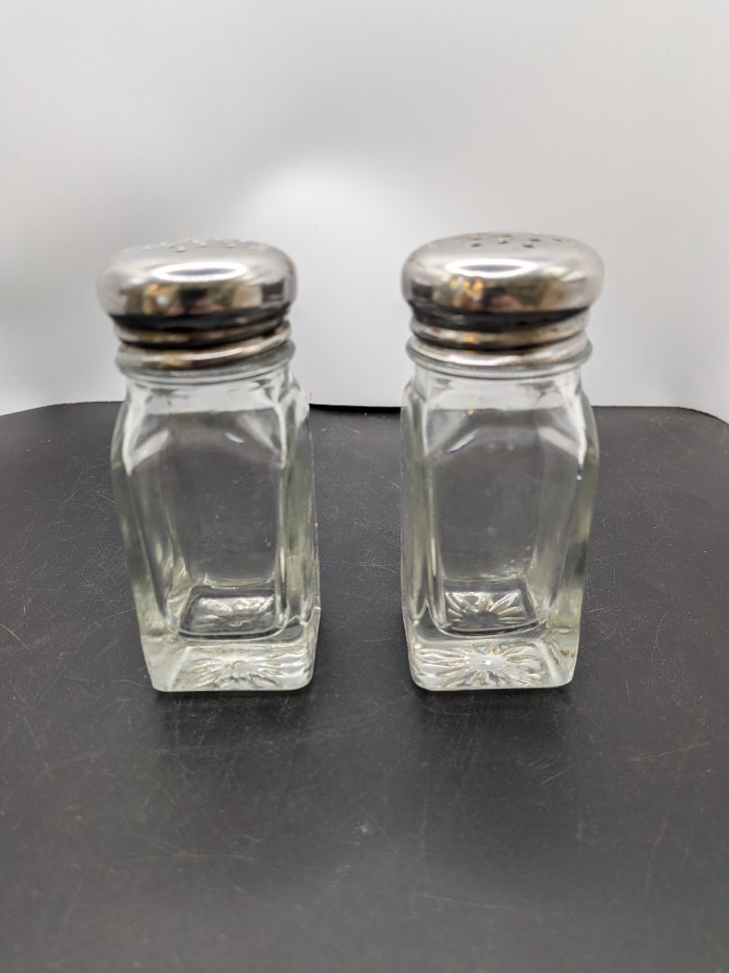 Vintage Diner Salt & Pepper Shaker