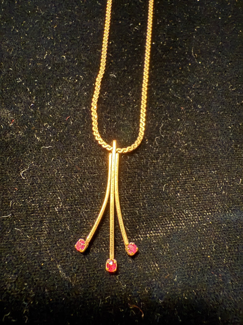 14K Gold Filled Avon Necklace with pink stones