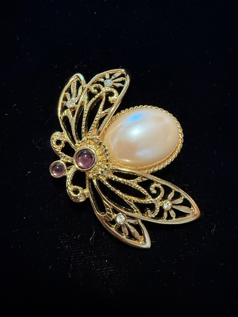 vintage Avon Bee Pearl brooch