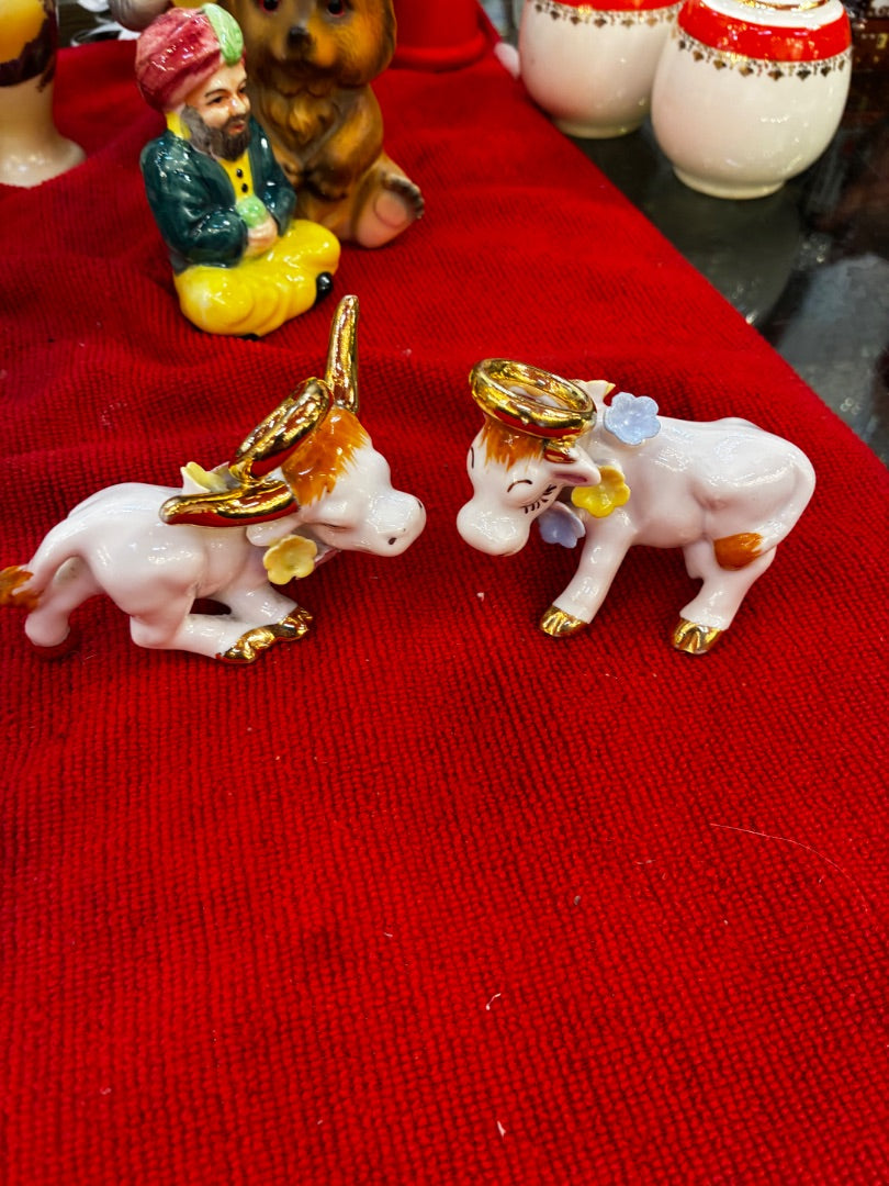 Cow shakers