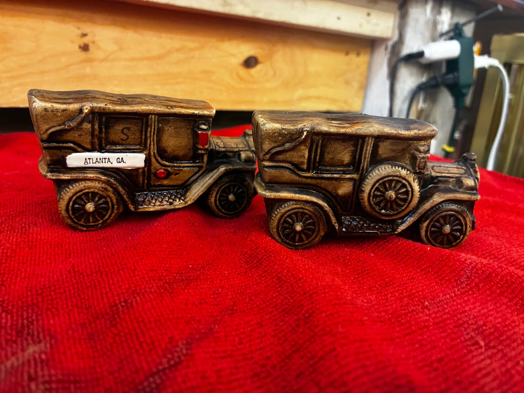 Vintage car shakers