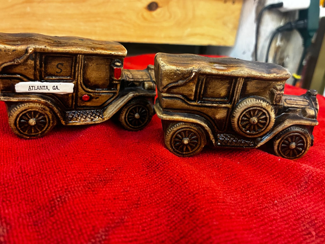 Vintage car shakers