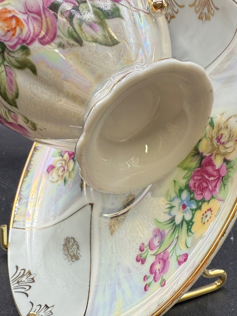 Lusterware Gold Teacup roses