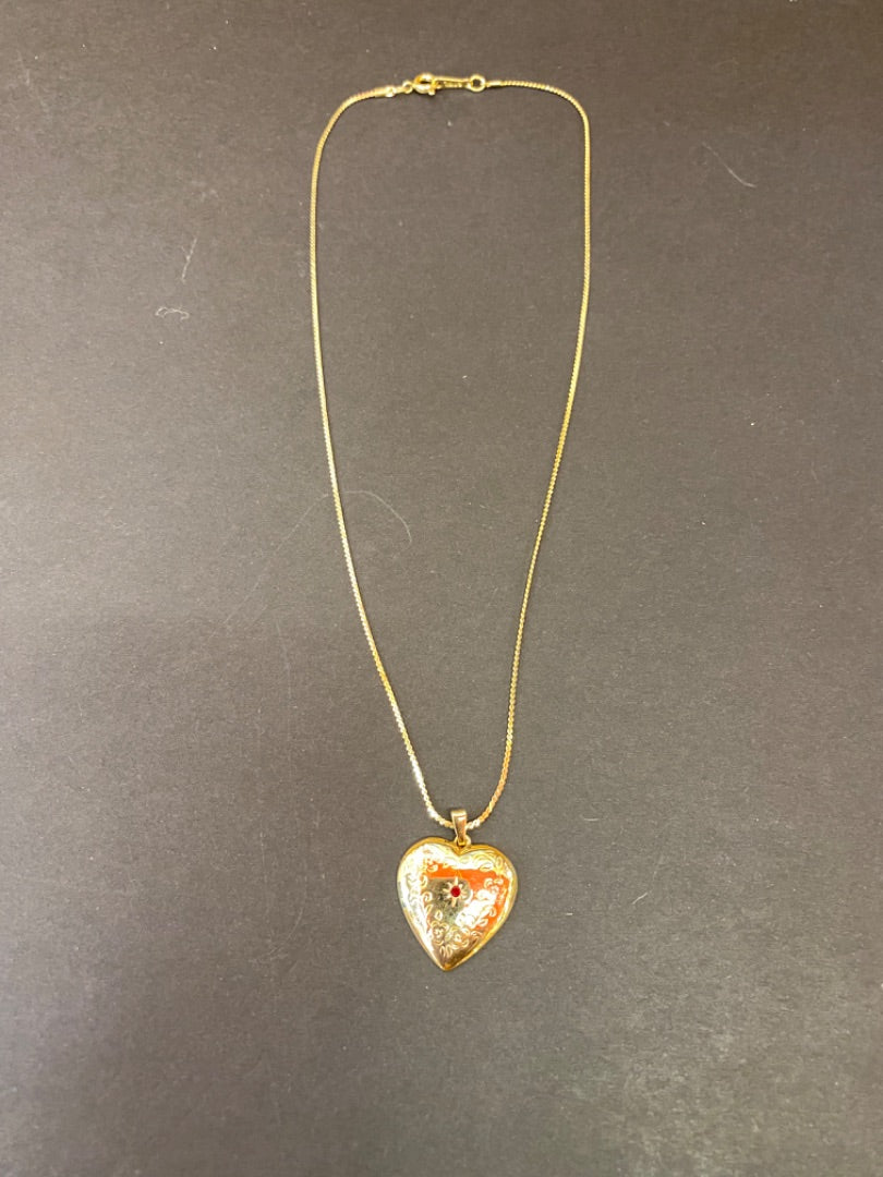 Avon Gold Tone Heart Necklace