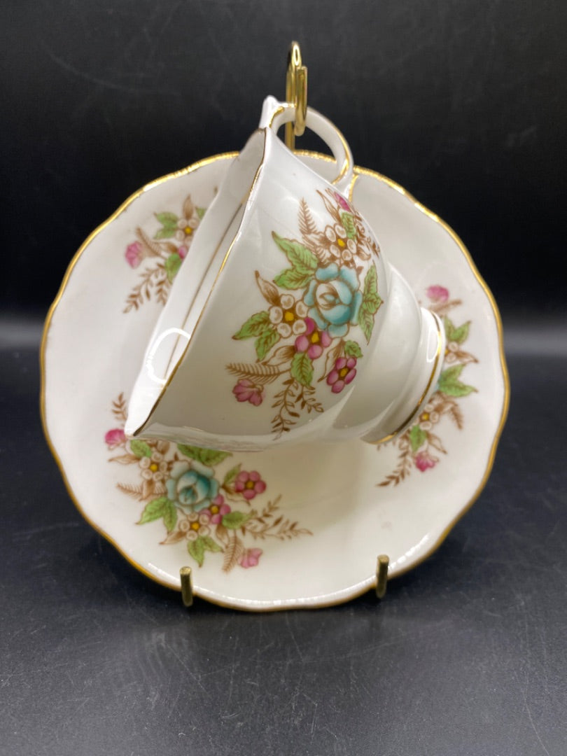 Tea cup & saucer
