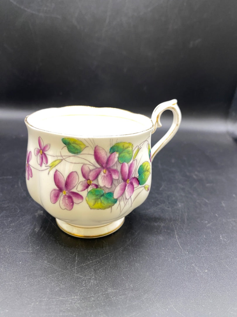 Teacup & Saucer