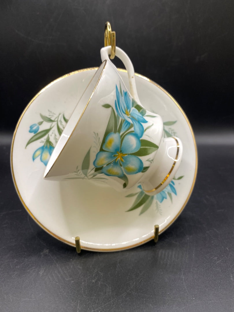 Teacup & Saucer