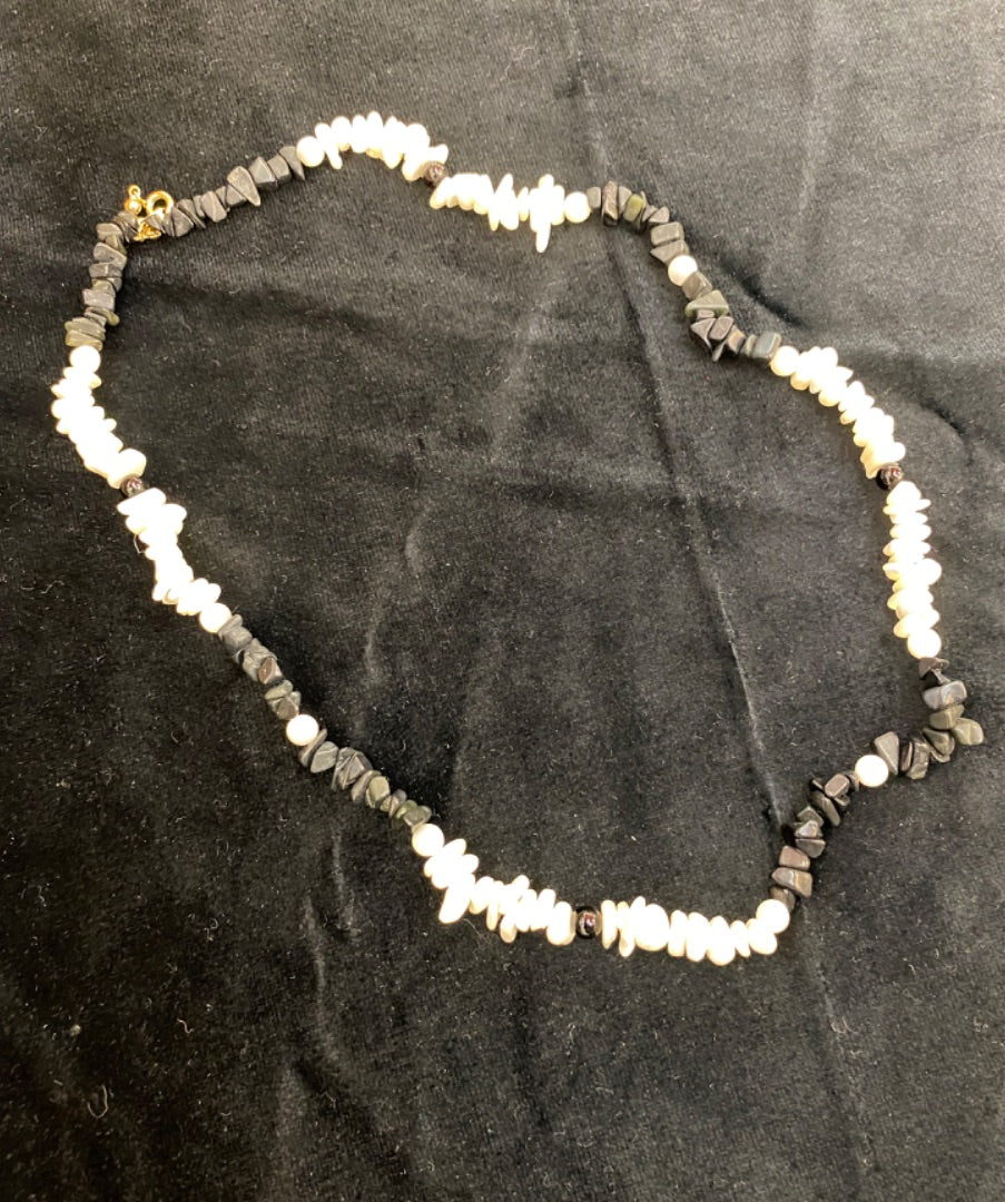 Avon Onyx & Pearl