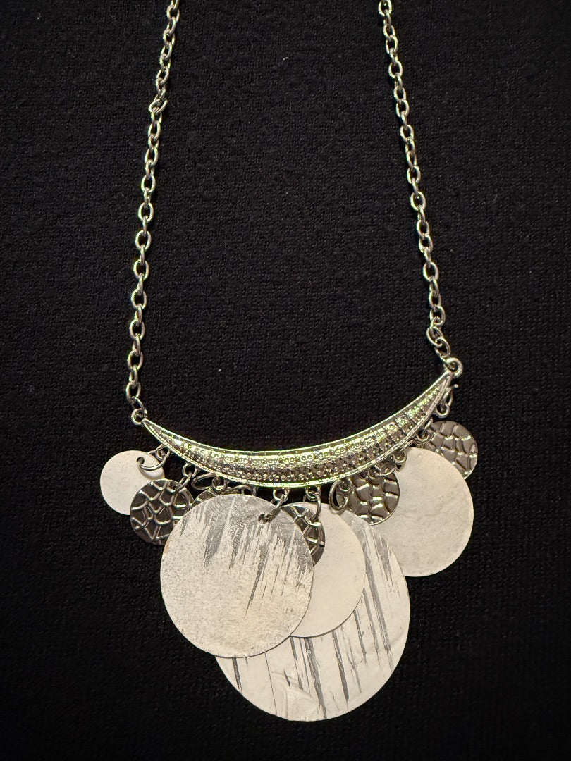 Avon White Silver Necklace