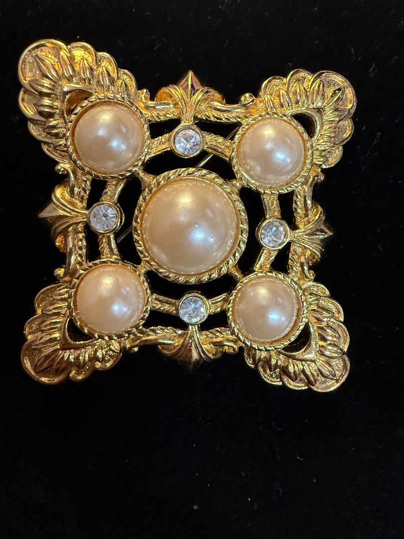 VTG KJL AVON Pearl Brooch