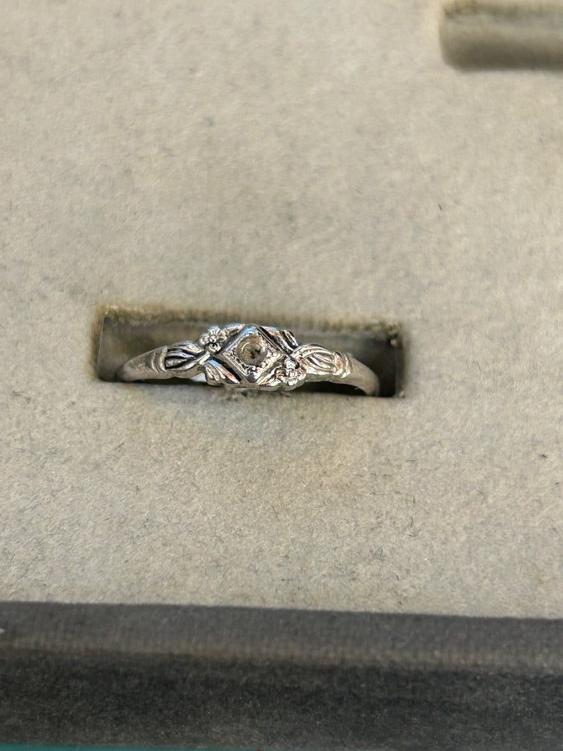 Ring, 6 3/4