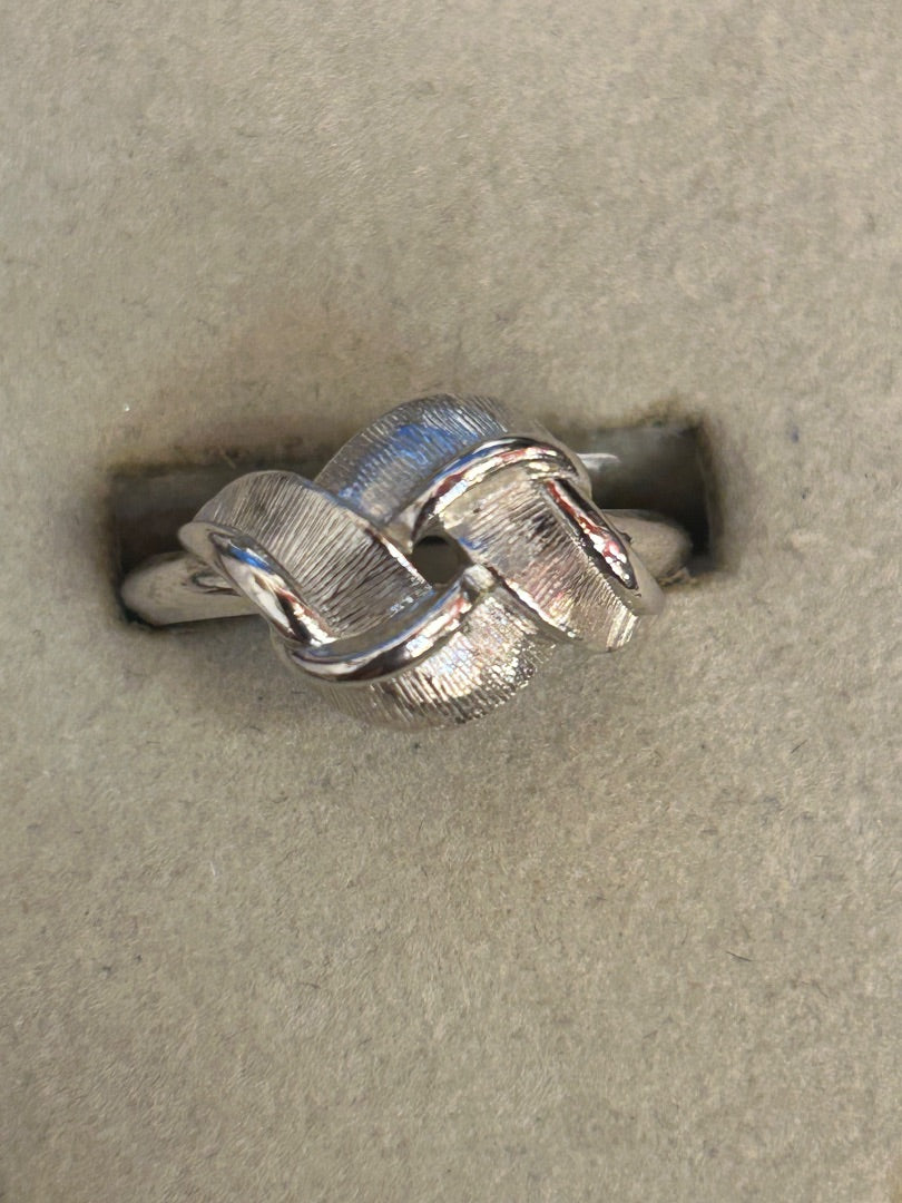 Ring, 4 3/4