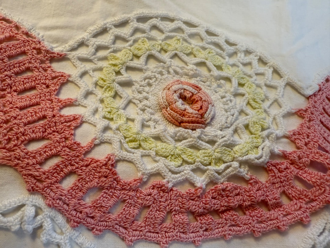 Vtg Embroidered Pillow Cases  Yellow Pink edge