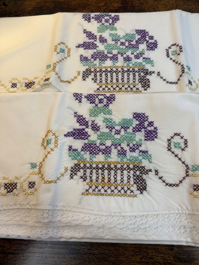 Vtg Embroidered Pillow Cases Purple Flower Basket