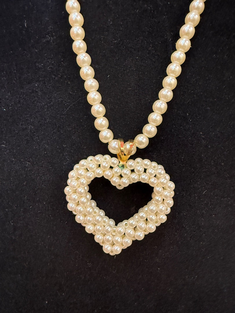 Vintage Avon Pearl Heart Necklace
