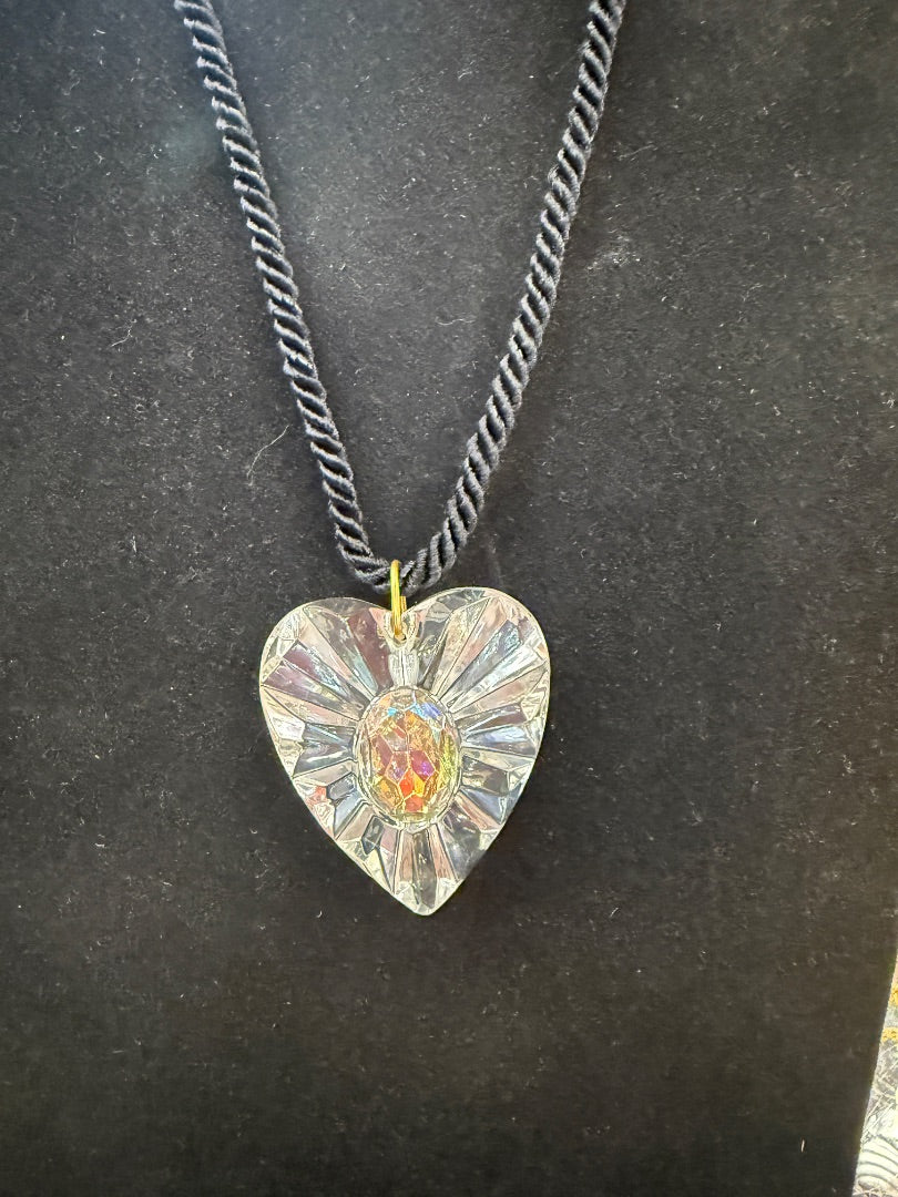 Vtg Avon Crystal Heart Necklace