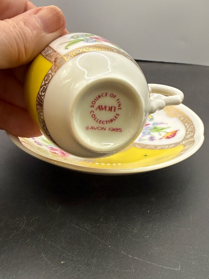 Vtg Avon Demitasse Teacup saucer