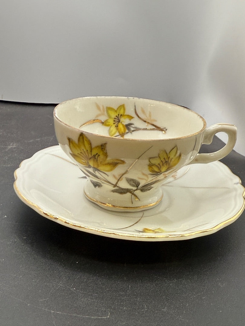 Norleans Demetasse yellow teacup saucer