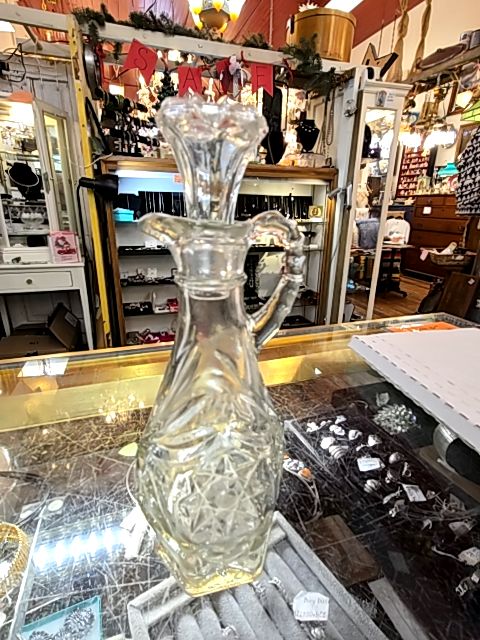 Cruet / Oil glass