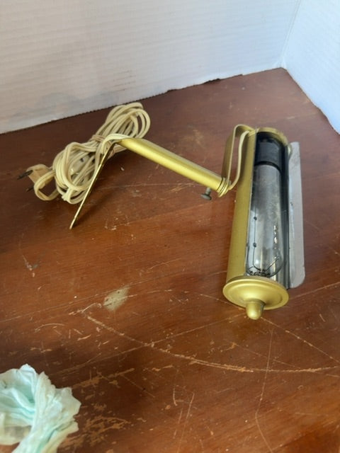 Vtg wall lamp