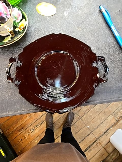 Black serving plate