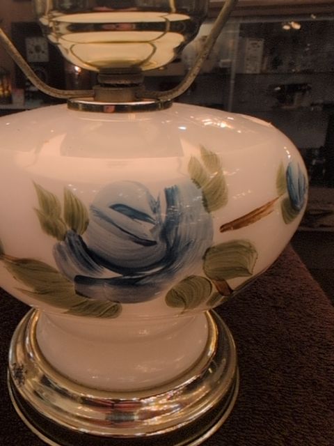 Hand-Painted gone with the windstyle lamp