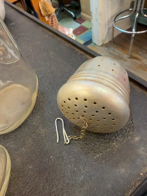 Tea bag holder