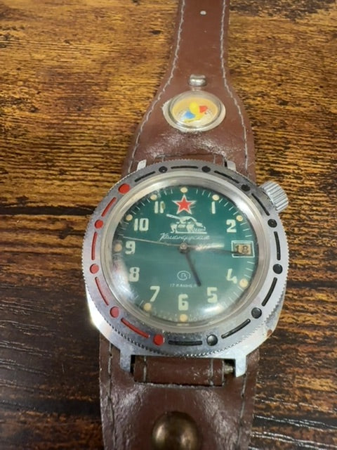 Russian Watch Teal Face Red Star Kauahguyckue 17 Kamhen w Original strap