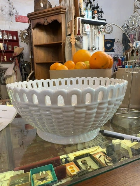 Lace bowl