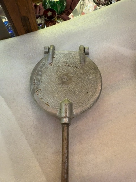 Big cookie iron