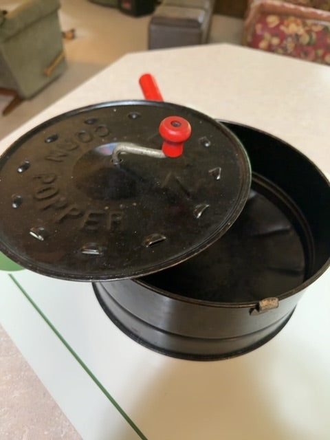 Black  Vtg Popcorn Popper