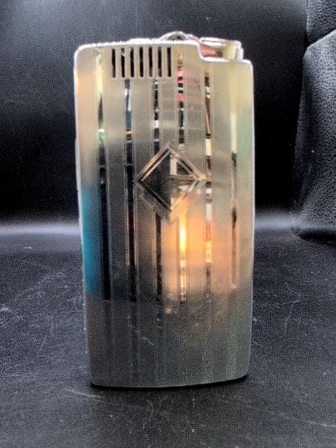 Ronson cigarette lighter and carrying case combo