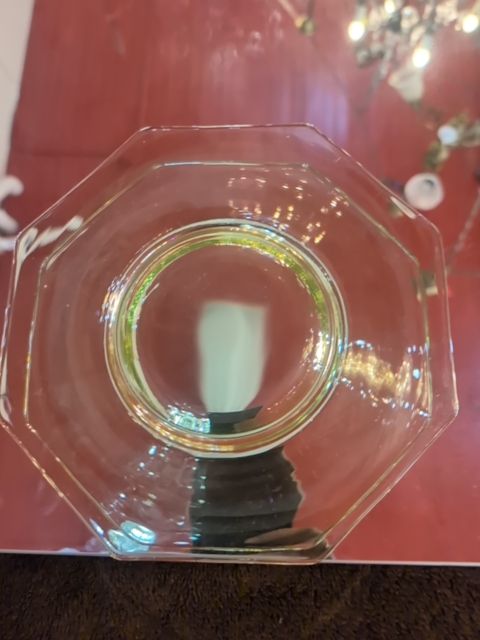 Octagonal uranium glass plate