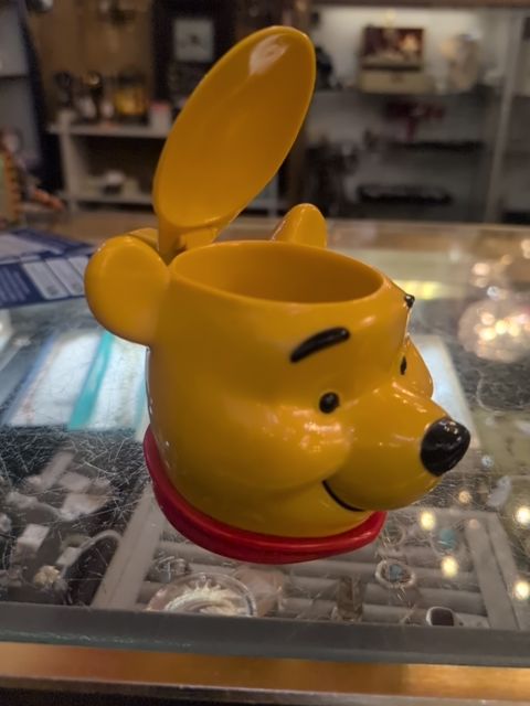 Winnie the Pooh Disney on ice cup holder