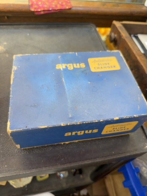 Slide changer and slides