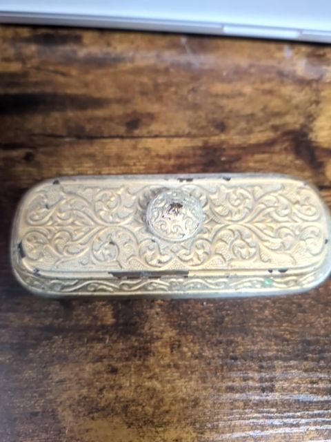 Cast iron Victorian ink blotter /paperweight