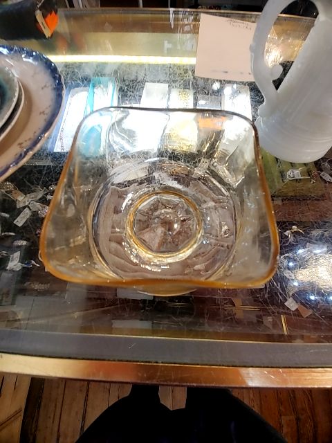 Square bowl