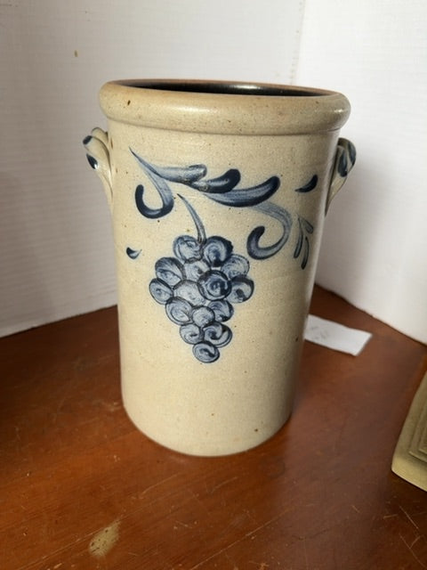 Rowe pottery